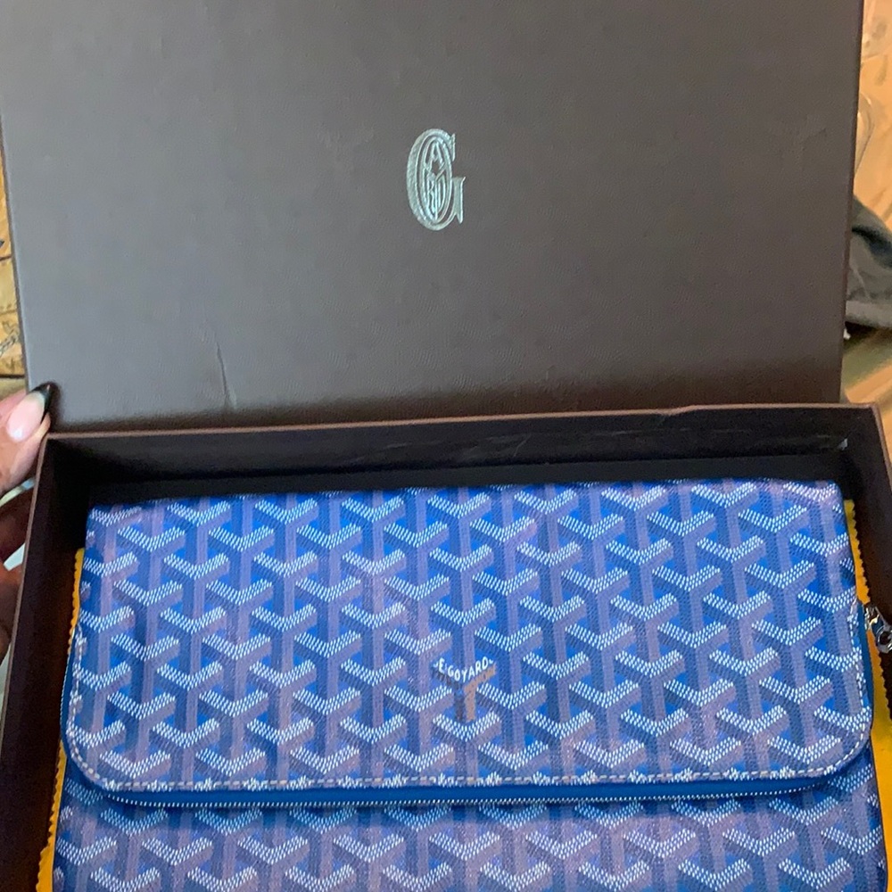 Goyard Clutch